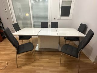 Mesa comedor extensible lacado blanco  brillante