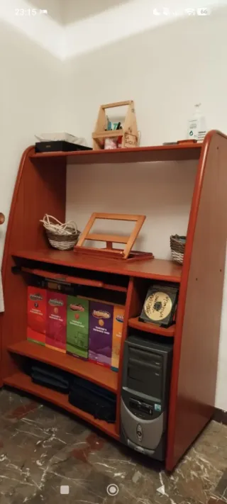 Mesa de ordenador madera nogal