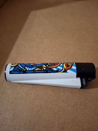 Accendino Clipper Serie Hippie Lifestyle 2