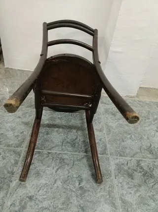 Silla estilo Thonet madera oscura