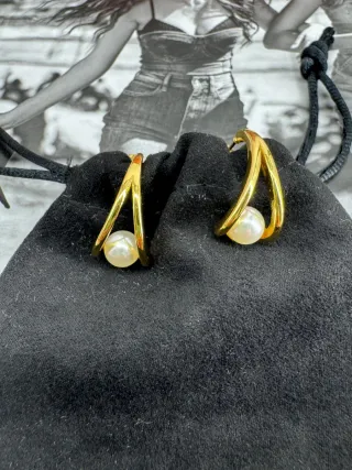 Pendientes Massimo Dutti Perla Dorados