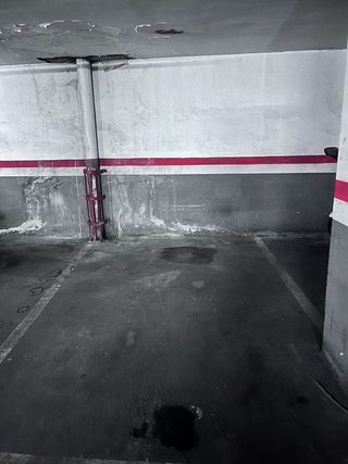 Garaje en venta en Centre en Badalona