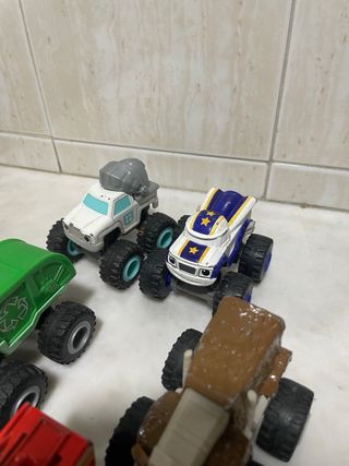 Blaze and the Machines - Conjunto de 5 Carros