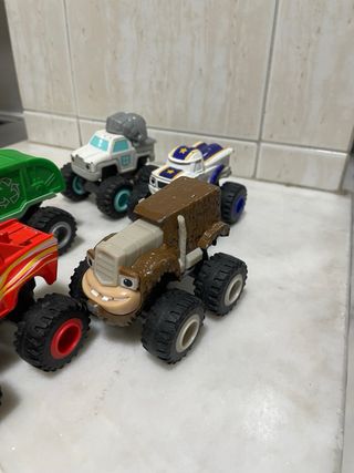 Blaze and the Machines - Conjunto de 5 Carros