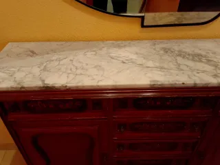 Mueble recibidor madera clásico con mármol