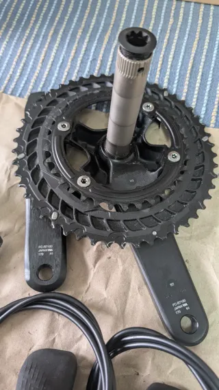 Grupo Shimano 105 di2 R7170