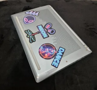 Portátil MSI Modern i7-1165G7, 8GB, M.2 250GB, 14'' IPS