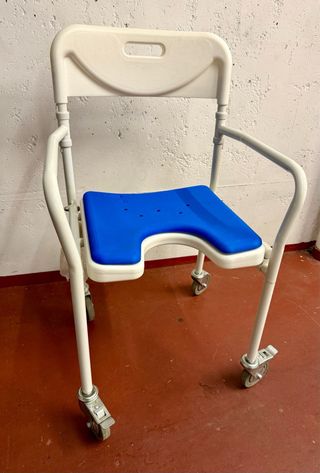 Silla de ducha con ruedas movilidad reducida Nueva