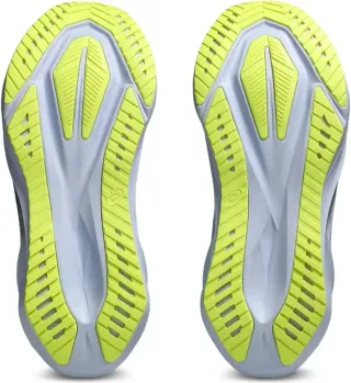 Zapatillas Asics Novablast 5 Ultraligeras.