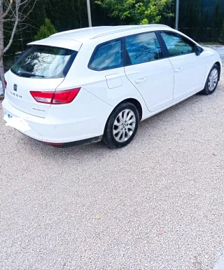SEAT Leon 2015p