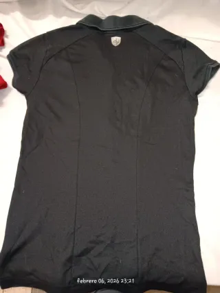 Lote 2 polos y zapatillas Ferrari mujer