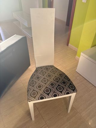 Divano Chaiselongue 4 posti + 6 Sedie