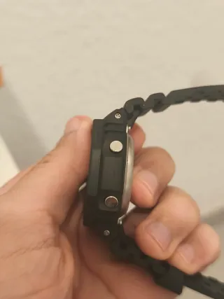 Casio G-Shock Negro y Dorado