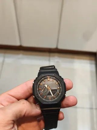 Casio G-Shock Negro y Dorado