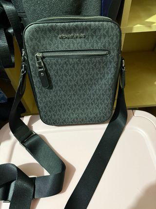 Riñonera Michael Kors Negra/Gris