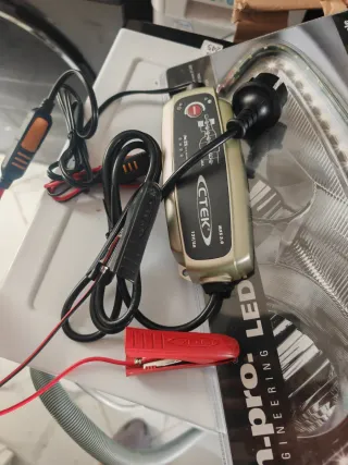 Cargador Baterías Ctek 12V/5A