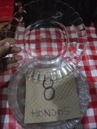 Platos, bandeja. tazas, copas, cubiertos y otros..