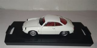 Bang - Alfa Romeo Giulietta SZ