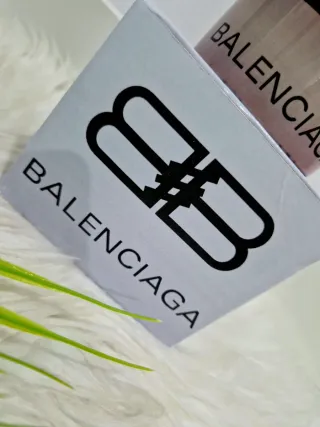 Caneca Balenciaga BB Bege e Branca