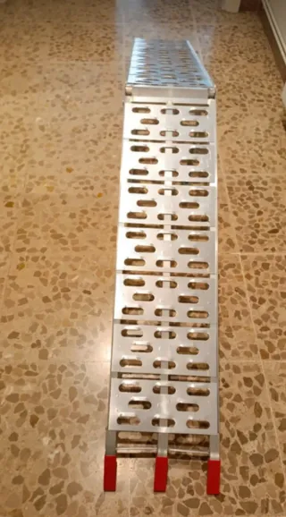 Rampa de acero antideslizante