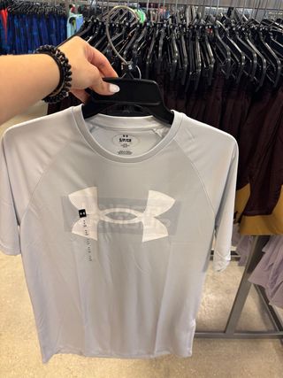 Camiseta deportiva Under Armour gris talla S