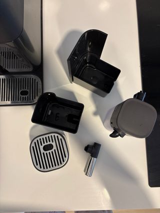 Cafetera Nespresso Lattissima One Negra