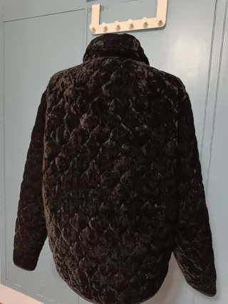 Chaqueta de terciopelo acolchada