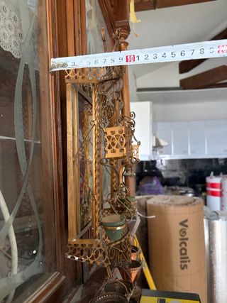 Retablo antiguo con colgantes 50x35x10 cm