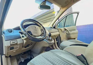 Renault Grand Scenic 2005