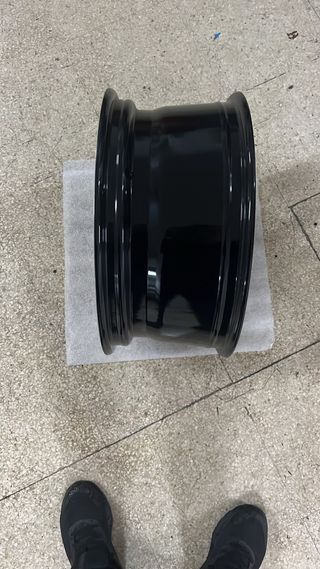 Llanta negra
