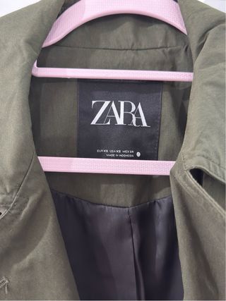 Trench ZARA verde militar