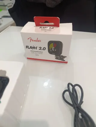 Afinador Fender Flash 2.0 Recargable