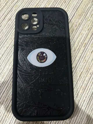 Funda iPhone 12 Pro Bad Bunny