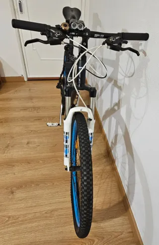 Bicicleta Decathlon Rockrider Alu 6061