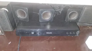 Reproductor DVD Philips + 3 Altavoces