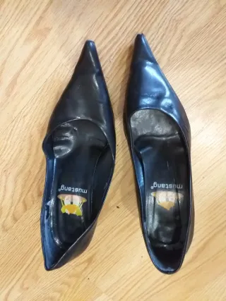 Zapatos Mustang Negros Talla 38