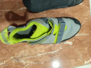 Pies de gato Simond 44