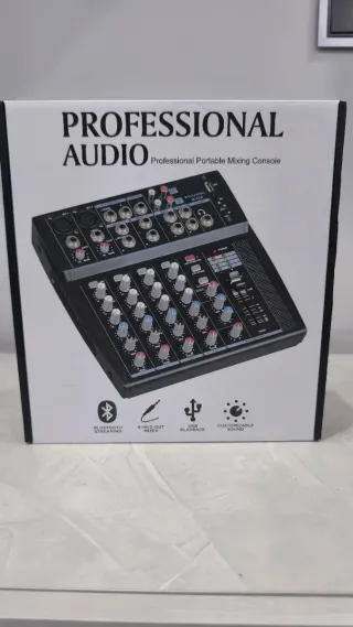 Mesa de Sonido L&Y MX-05 Compacta 5-Canales