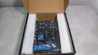 Mesa de Sonido L&Y MX-05 Compacta 5-Canales