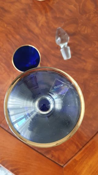 Decanter + 6 bicchierini con finiture oro zecchino