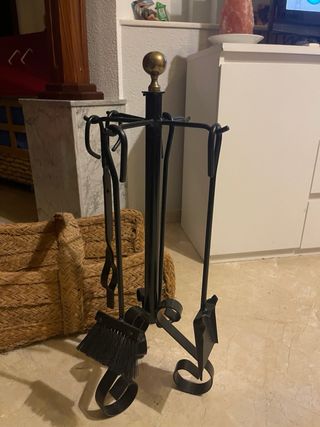 Juego chimenea metal y mimbre