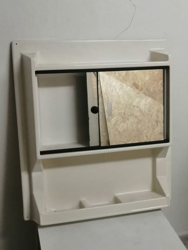 Mueble de Aseo para Caravana, precio  por cada uno