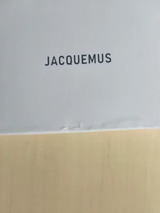 Bufanda Jacquemus Negra y Gris