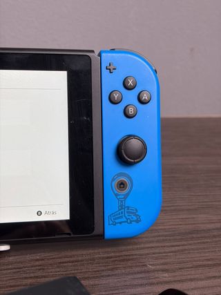 Nintendo Switch edizione Fortnite