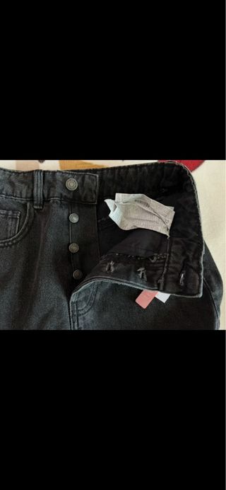 Pantalón pirata Stradivarius negro Talla XS