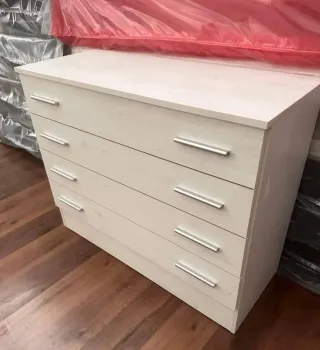 Cómoda nueva