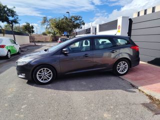 FORD Focus Sportbreak . 1.0 Ecoboost busines 125cv