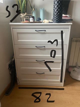 Cajonera de madera blanca