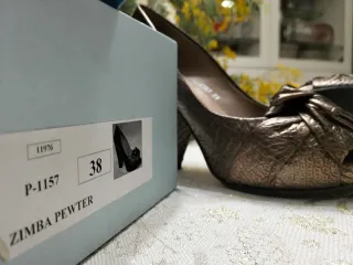 Zapatos Pao Marrones Dorados