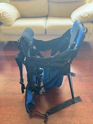 Mochila Portabebés Azul. Ideal para excursiones